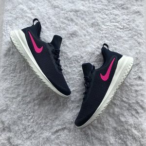 NEW Nike Renew Rival - Size 9
